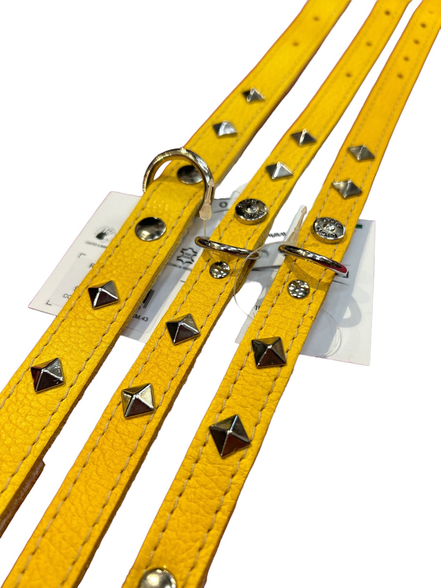 Collare Giallo con borchie