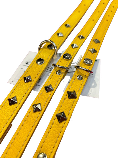 Colare Giallo con borchie